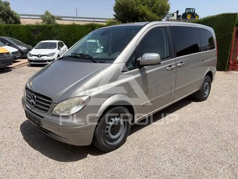 2012 Mercedes Benz Viano