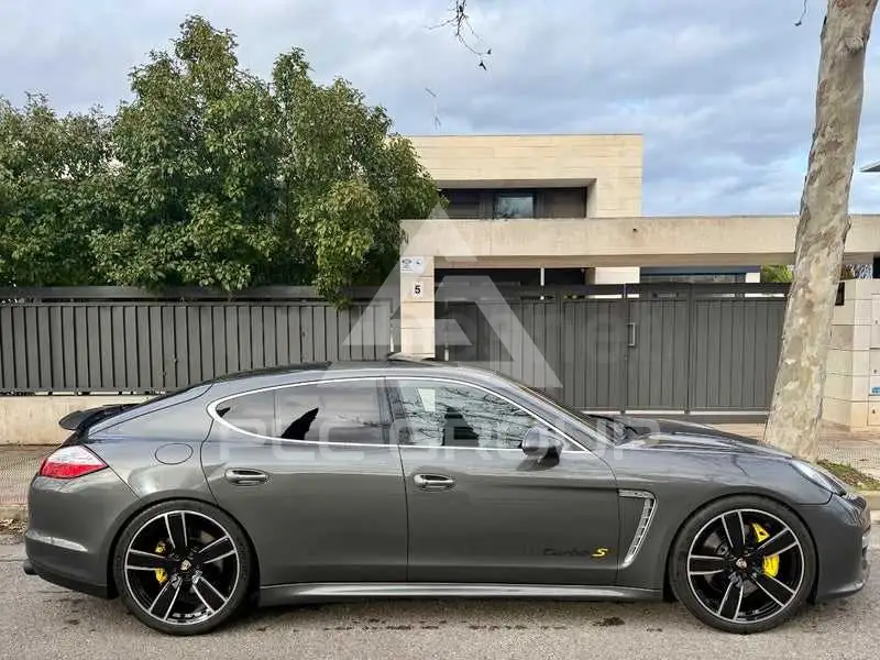 2012 Porsche Panamera