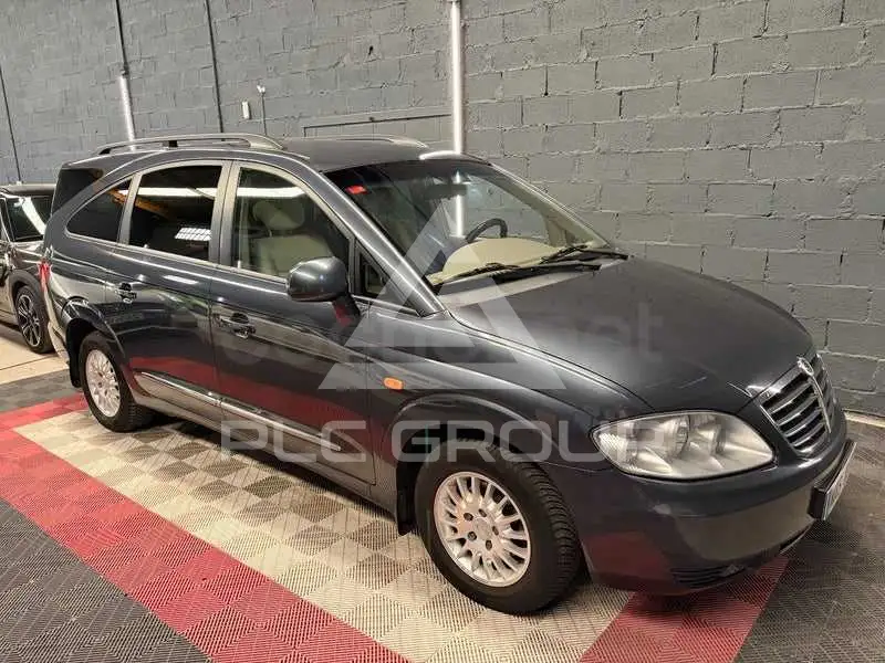2012 Ssangyong Rodius