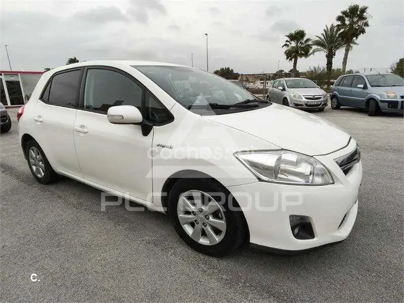 2012 Toyota AURIS