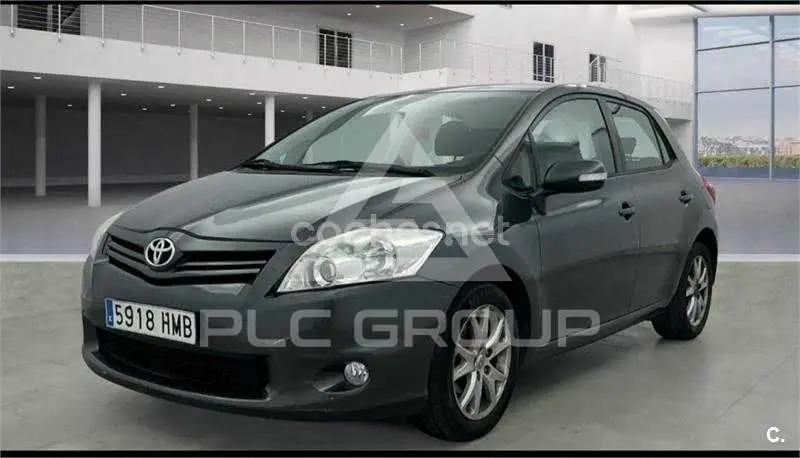 2012 Toyota AURIS