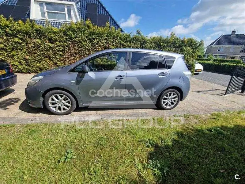 2012 Toyota VERSO