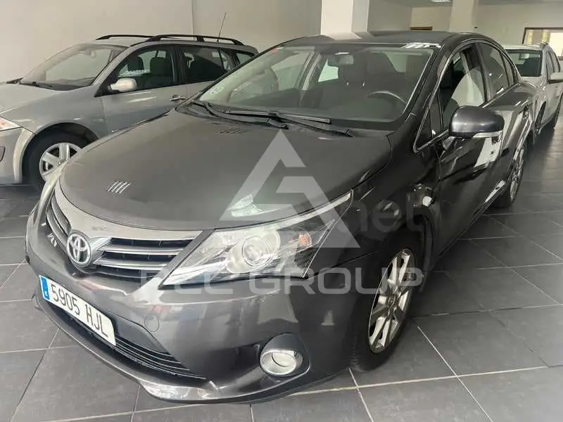 2012 Toyota Avensis