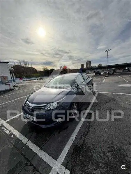 2012 Toyota Avensis
