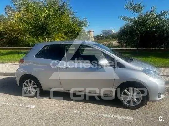 2012 Toyota YARIS
