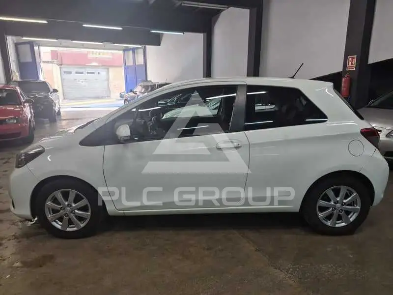 2012 Toyota YARIS