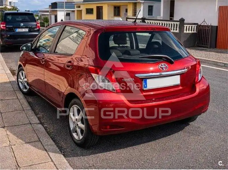 2012 Toyota YARIS