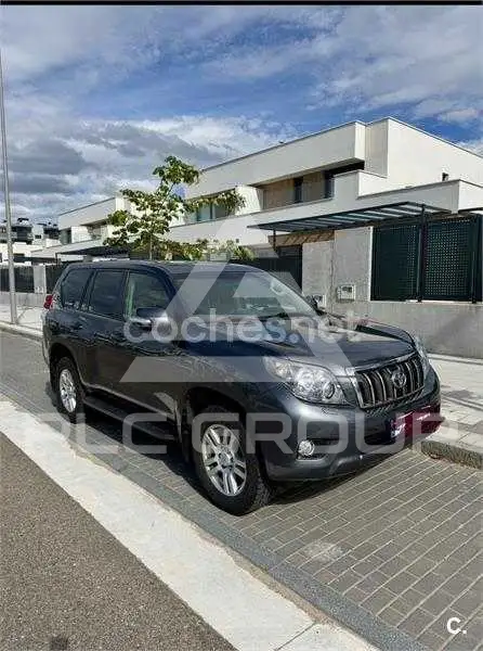 2012 Toyota LAND CRUISER