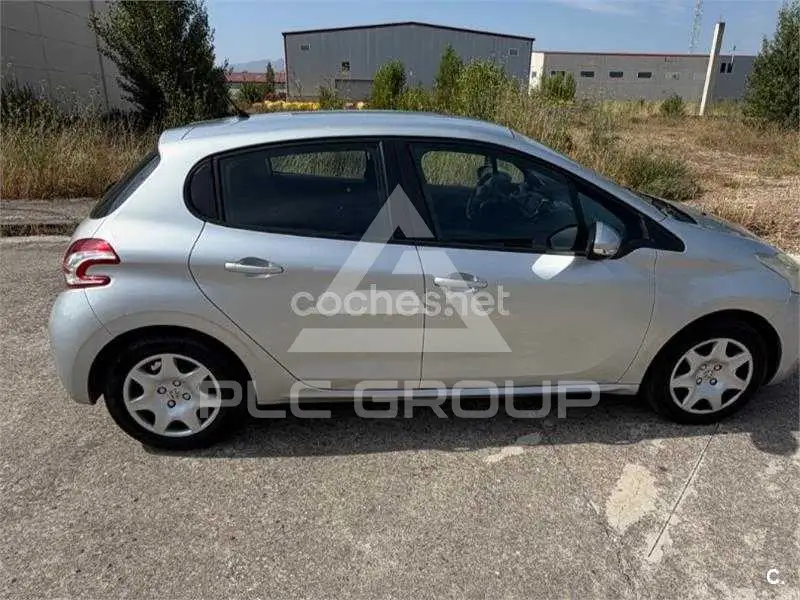 2012 Peugeot 208