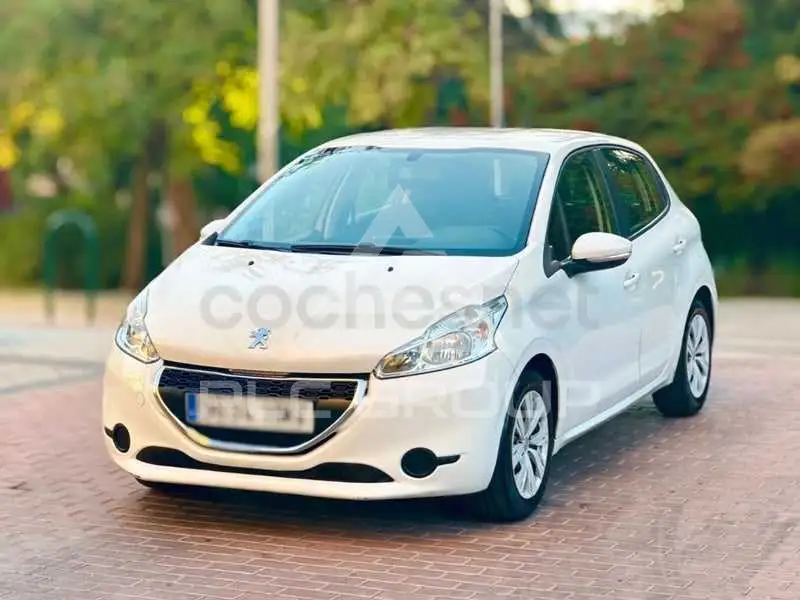 2012 Peugeot 208
