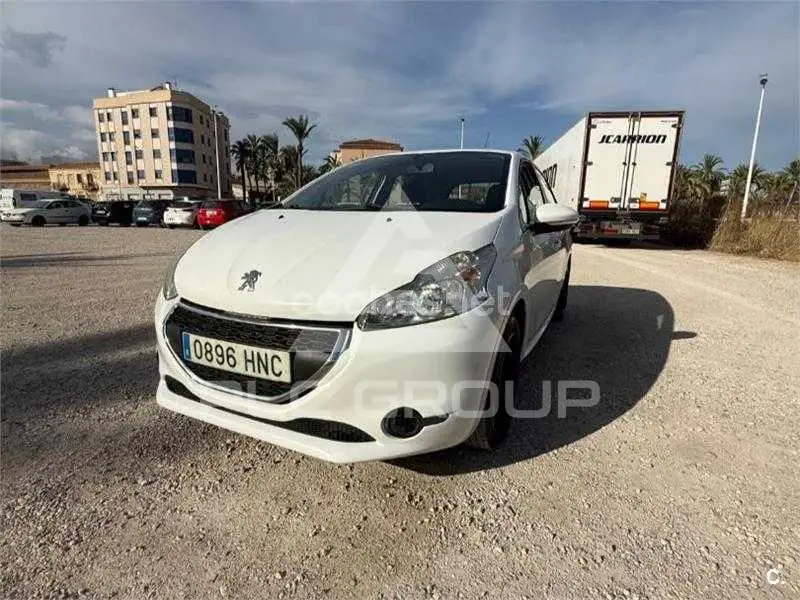 2012 Peugeot 208