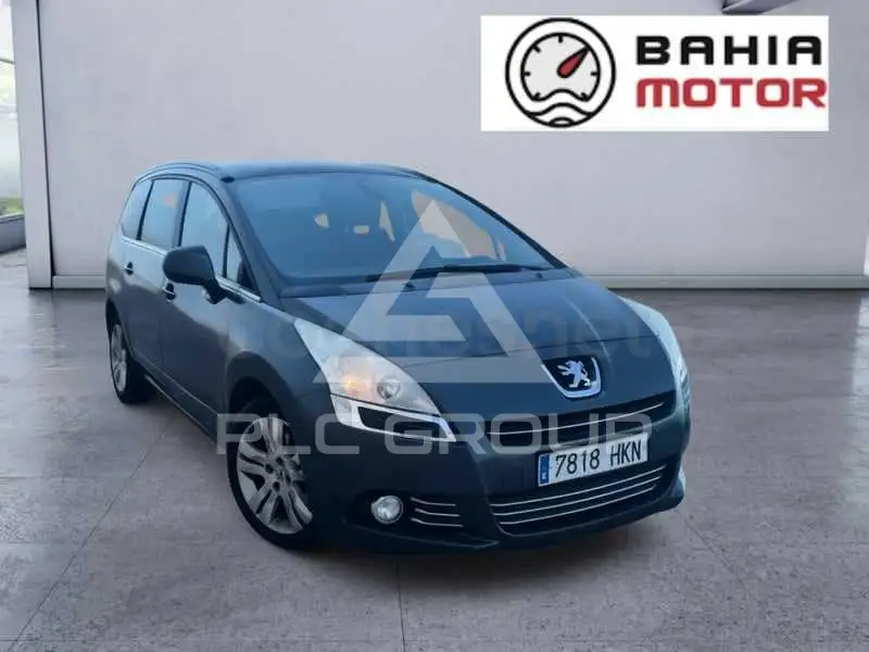 2012 Peugeot 5008