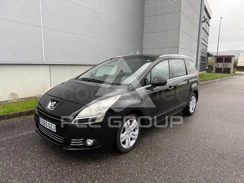 2012 Peugeot 5008