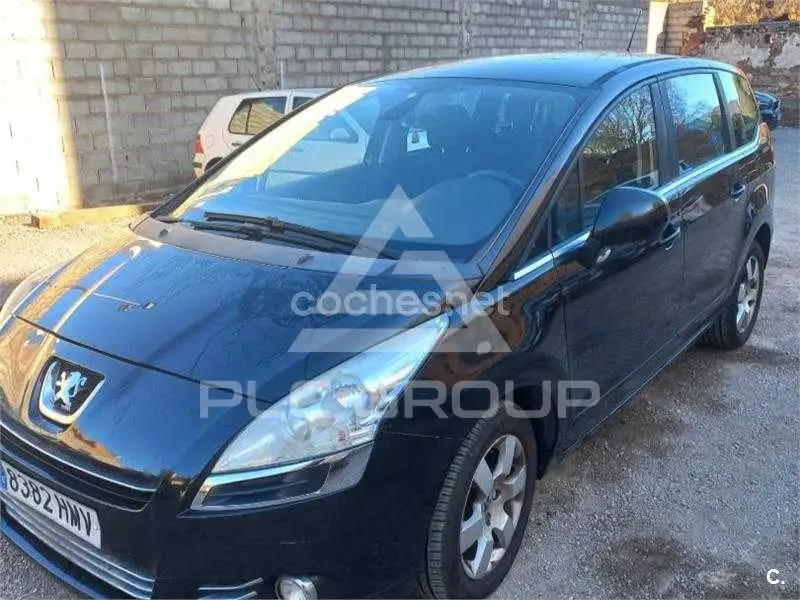 2012 Peugeot 5008