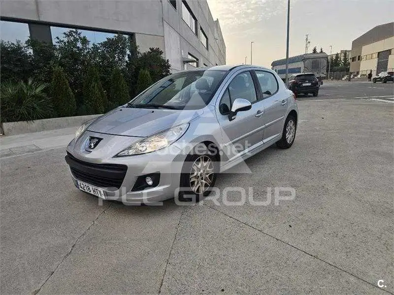 2012 Peugeot 207
