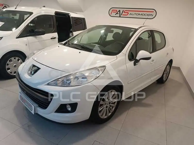 2012 Peugeot 207