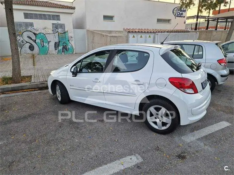 2012 Peugeot 207