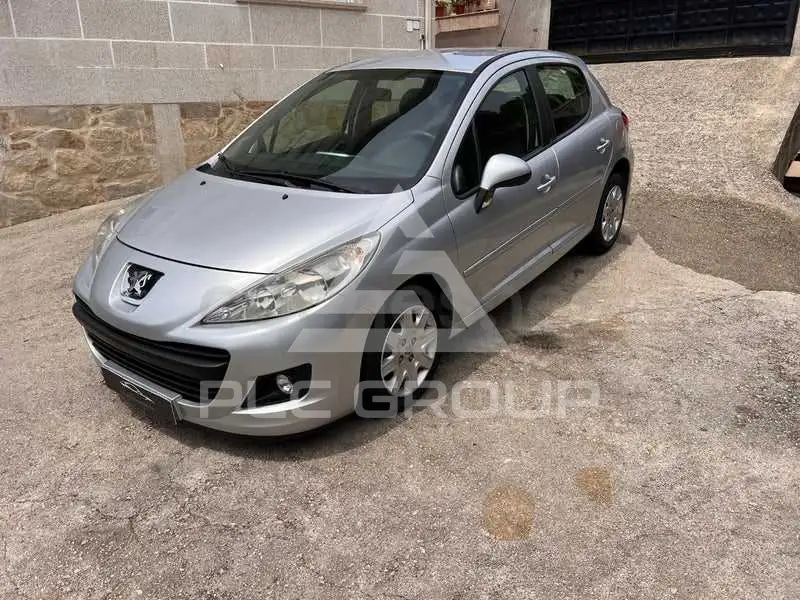 2012 Peugeot 207