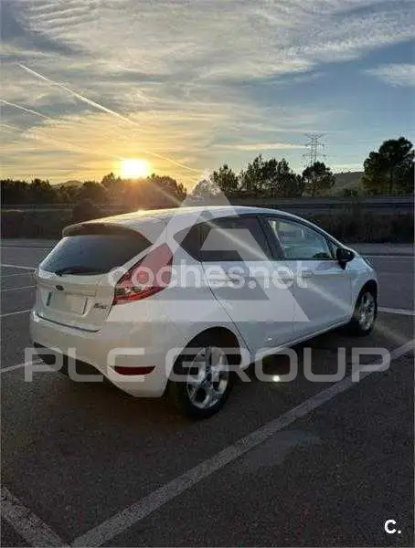 2012 Ford FIESTA