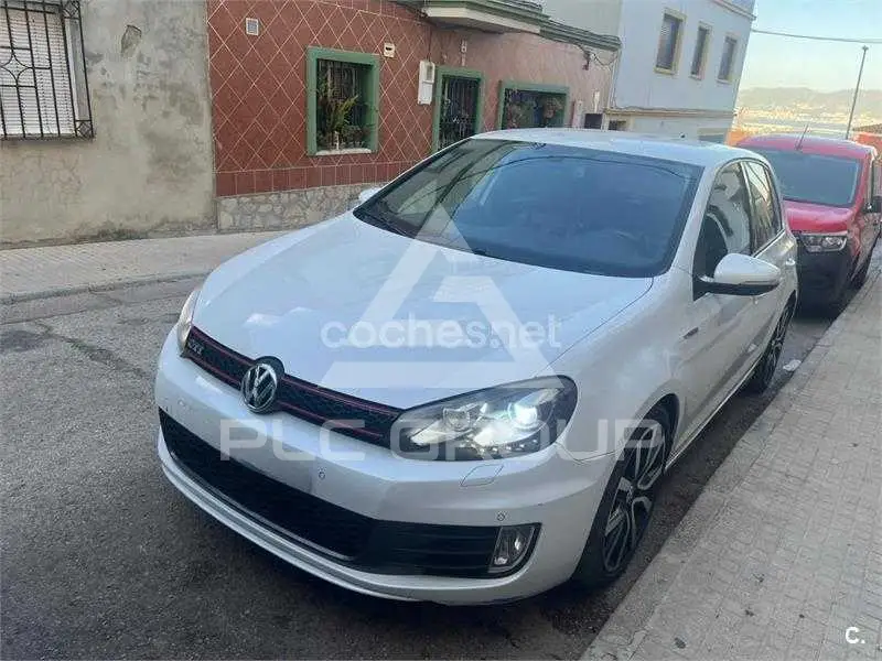 2012 Volkswagen GOLF