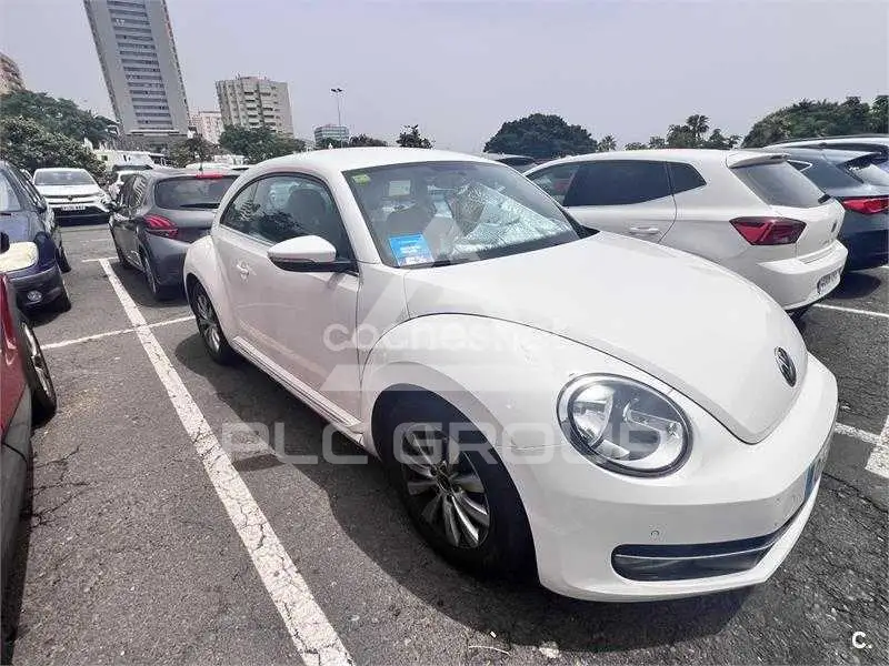 2012 Volkswagen BEETLE