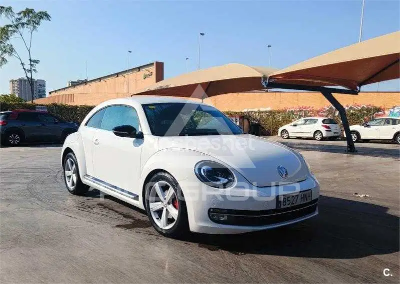 2012 Volkswagen BEETLE