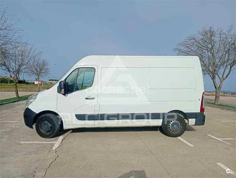 2012 Renault Master