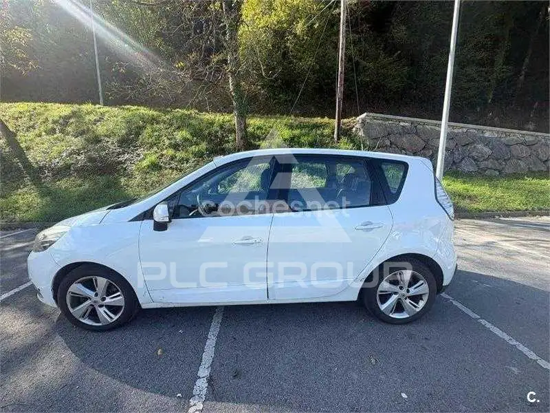 2012 Renault Scenic