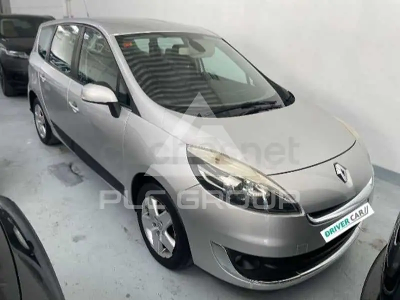 2012 Renault Scenic