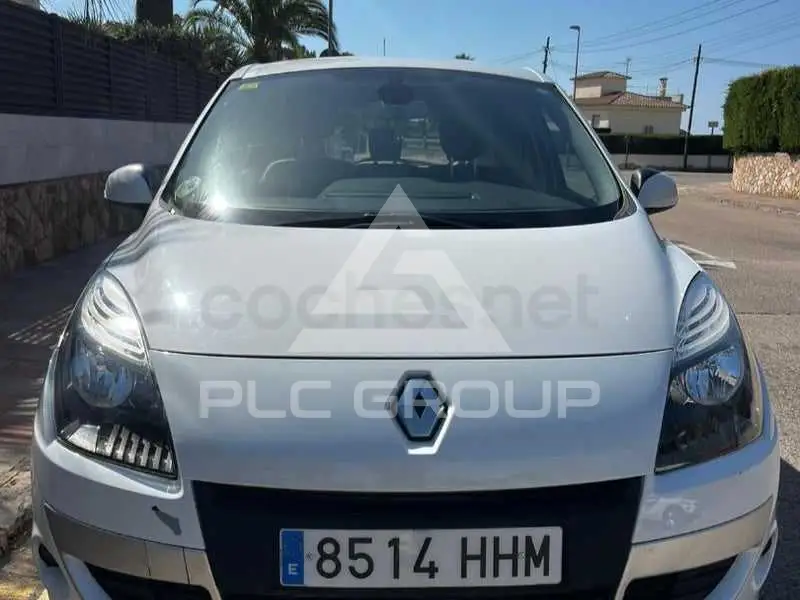 2012 Renault Scenic