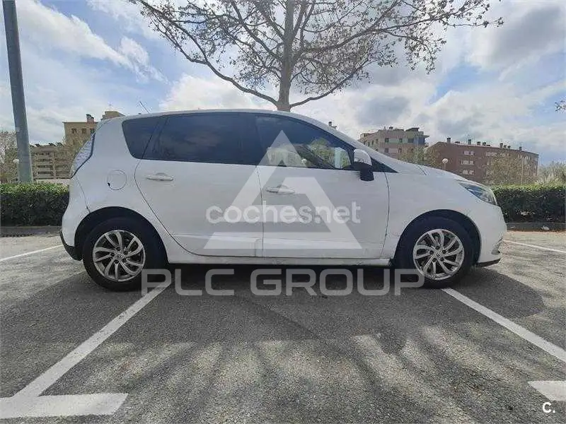 2012 Renault Scenic