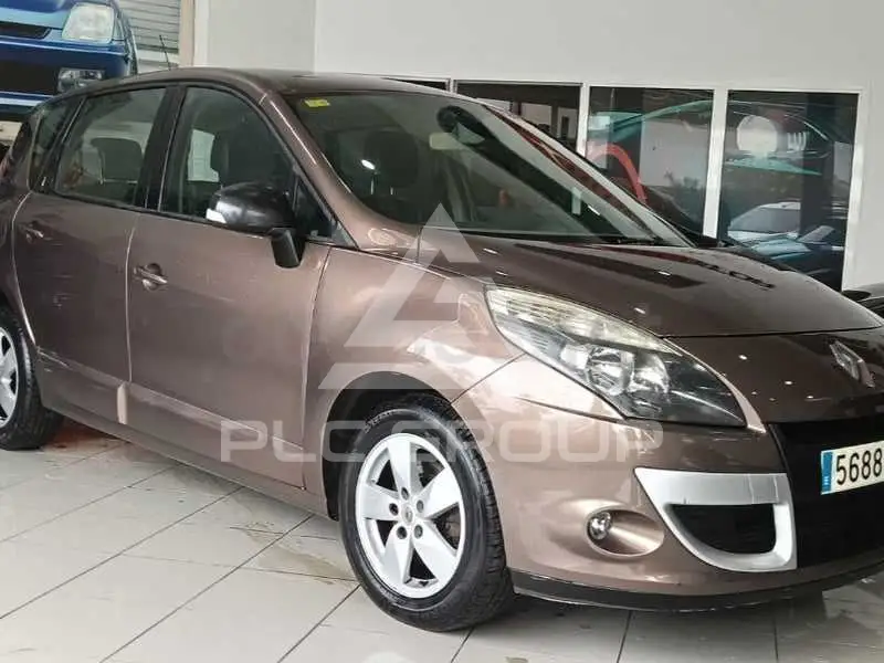 2012 Renault Scenic