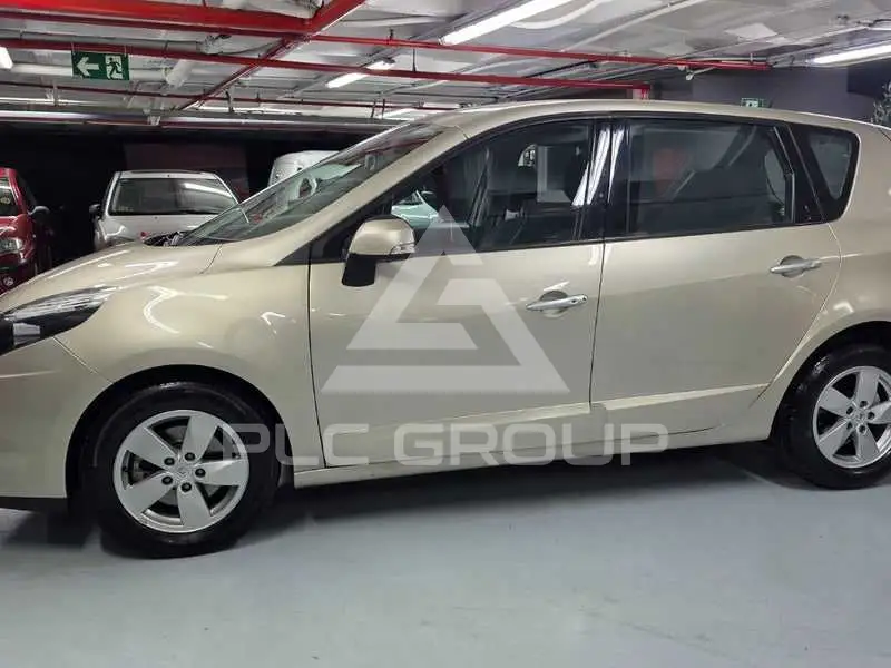 2012 Renault Scenic