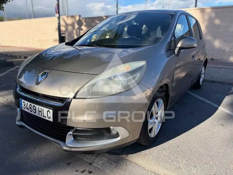 2012 Renault Scenic