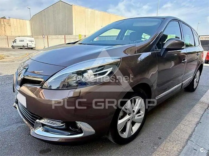 2012 Renault Grand Scenic