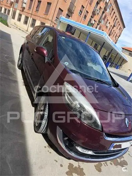 2012 Renault Grand Scenic