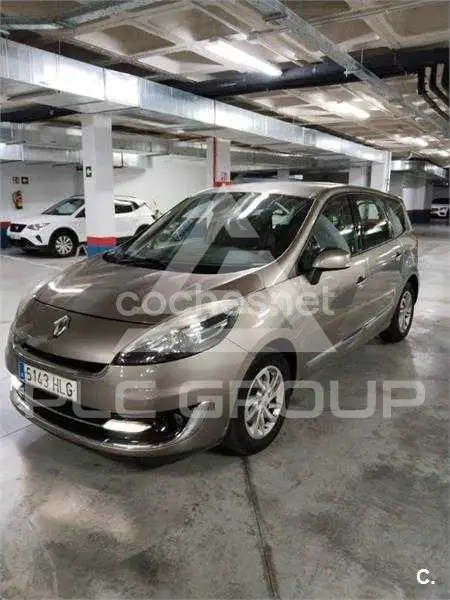 2012 Renault Grand Scenic