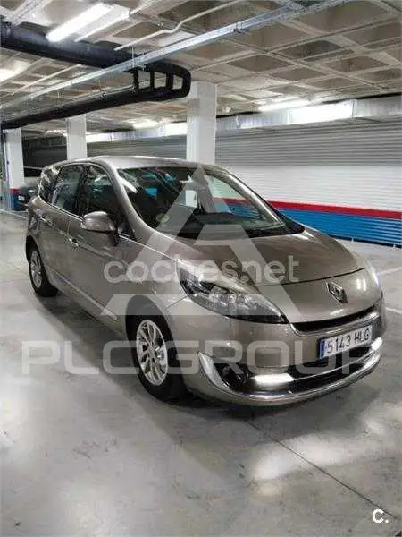 2012 Renault Grand Scenic