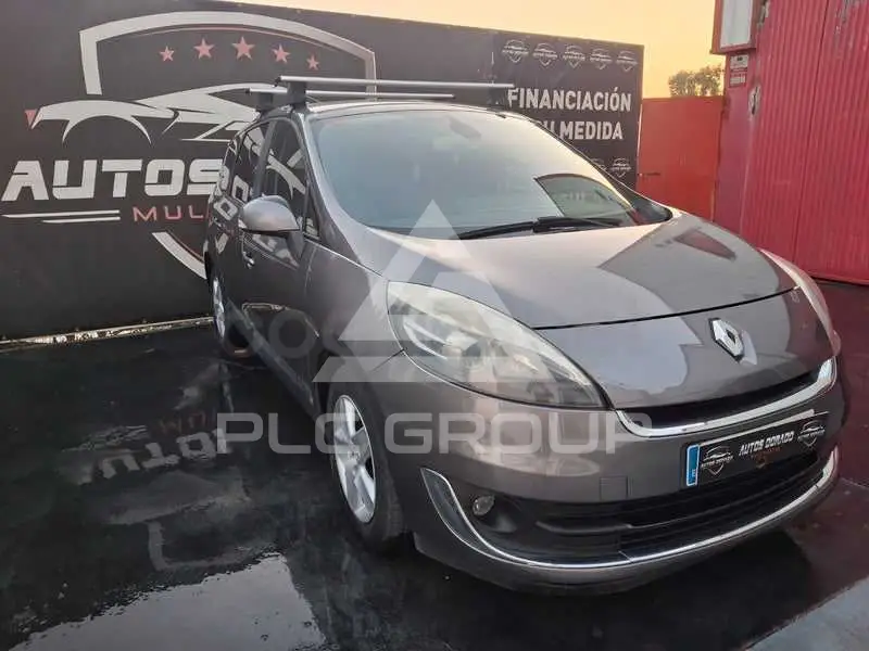 2012 Renault Grand Scenic