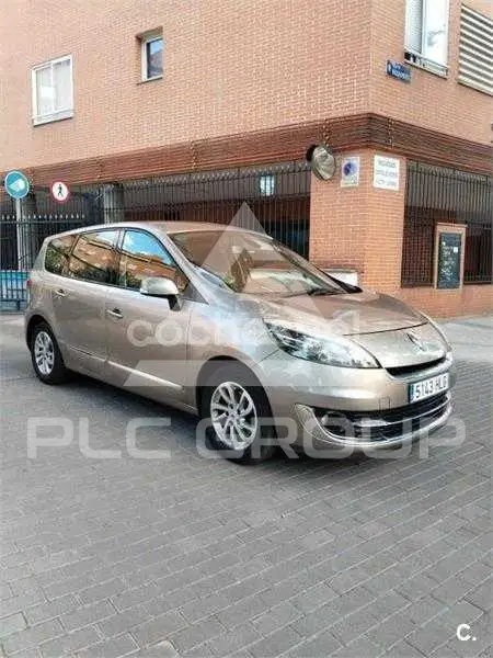 2012 Renault Grand Scenic