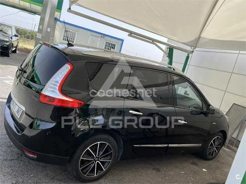 2012 Renault Grand Scenic