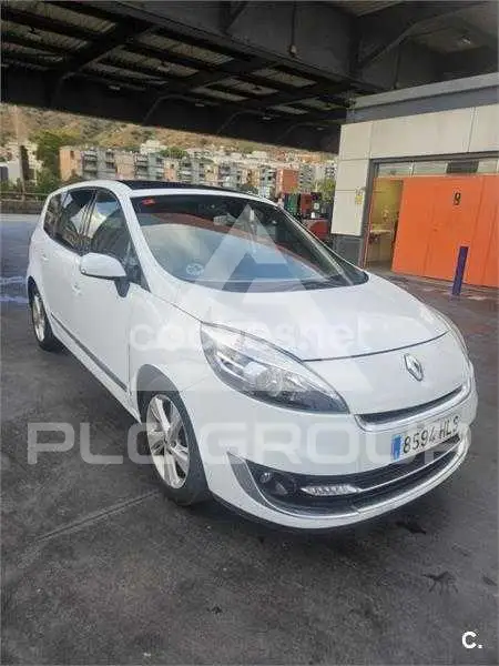 2012 Renault Grand Scenic