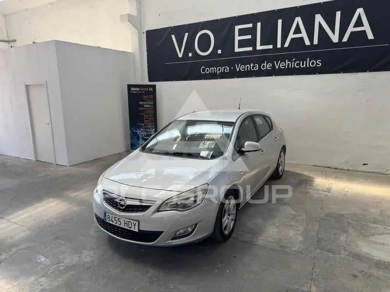 2012 Opel Astra