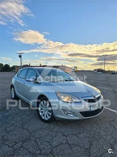 2012 Opel Astra