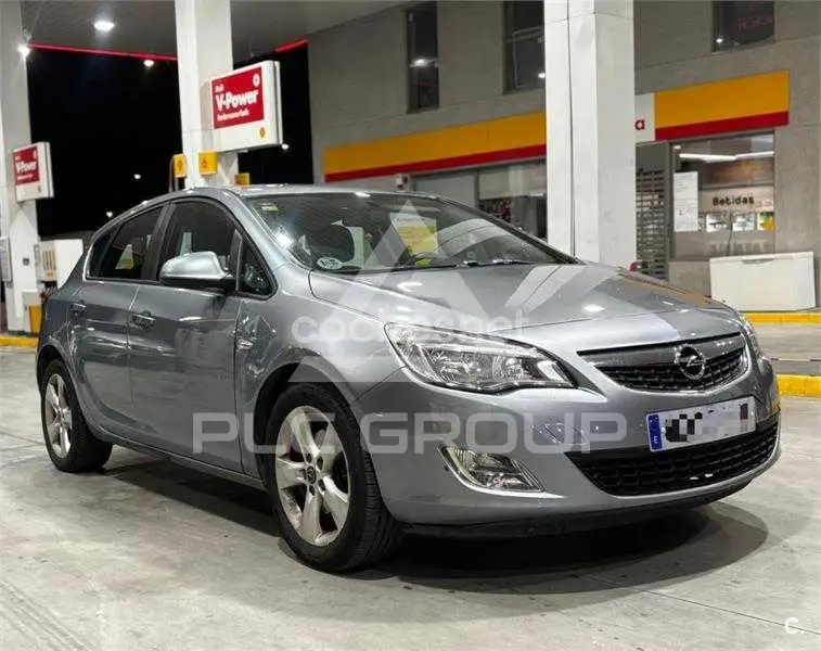 2012 Opel Astra