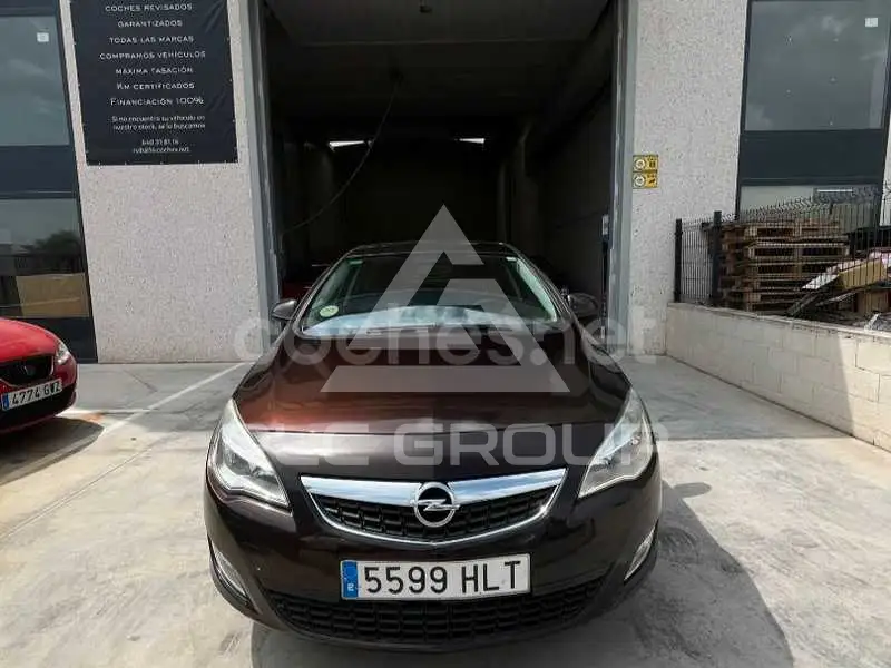 2012 Opel Astra