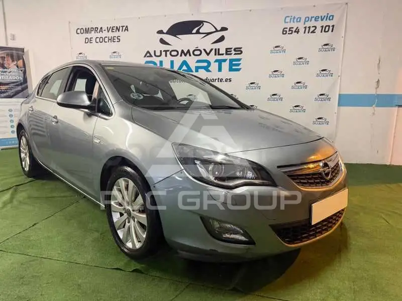 2012 Opel Astra