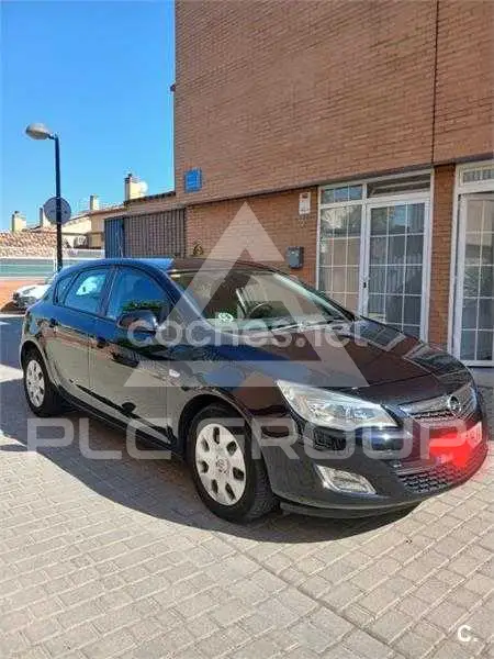 2012 Opel Astra