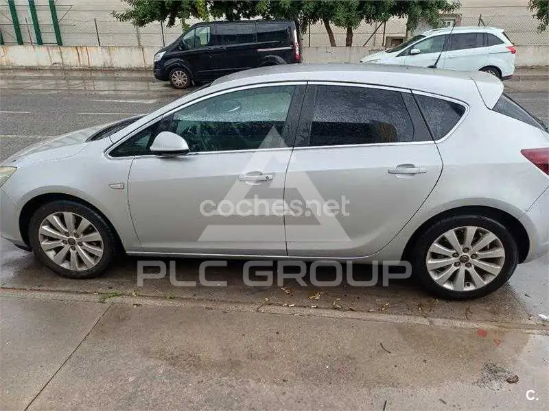 2012 Opel Astra