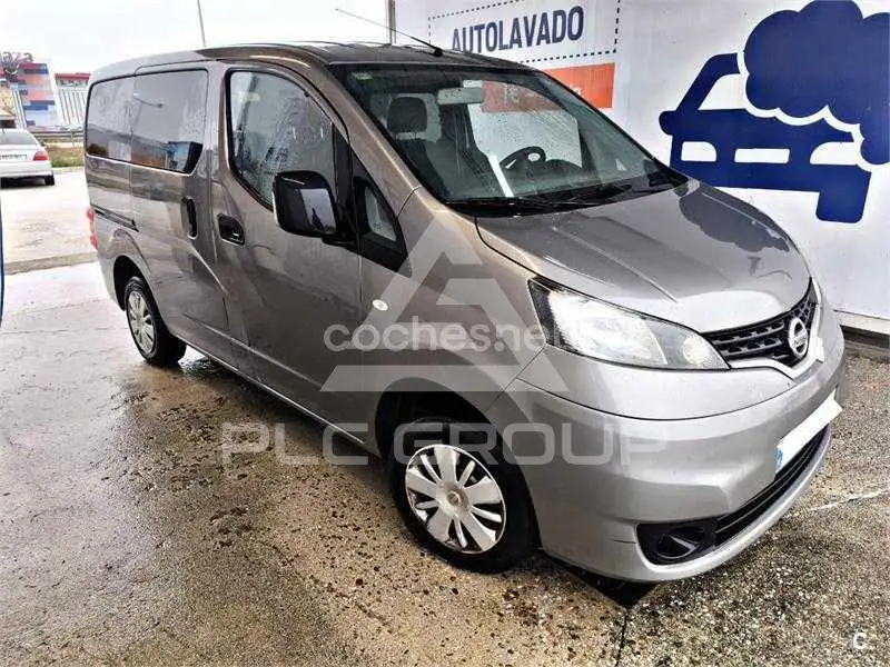 2013 Nissan NV 200